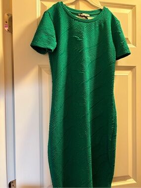 Zara Green Textured Short-Sleeve Sheath Dress
